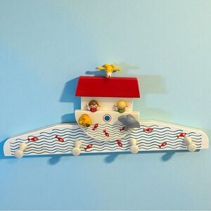 Sevi Italy Vintage Wooden Wood Childs 4 Peg Hanging  Coat Rack Jacket Noah’s Ark
